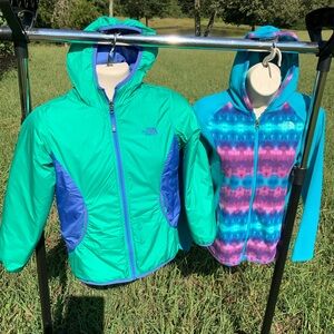 The North Face Reversible Hooded Jacket+ The North Face Hooded Fleece Girls L